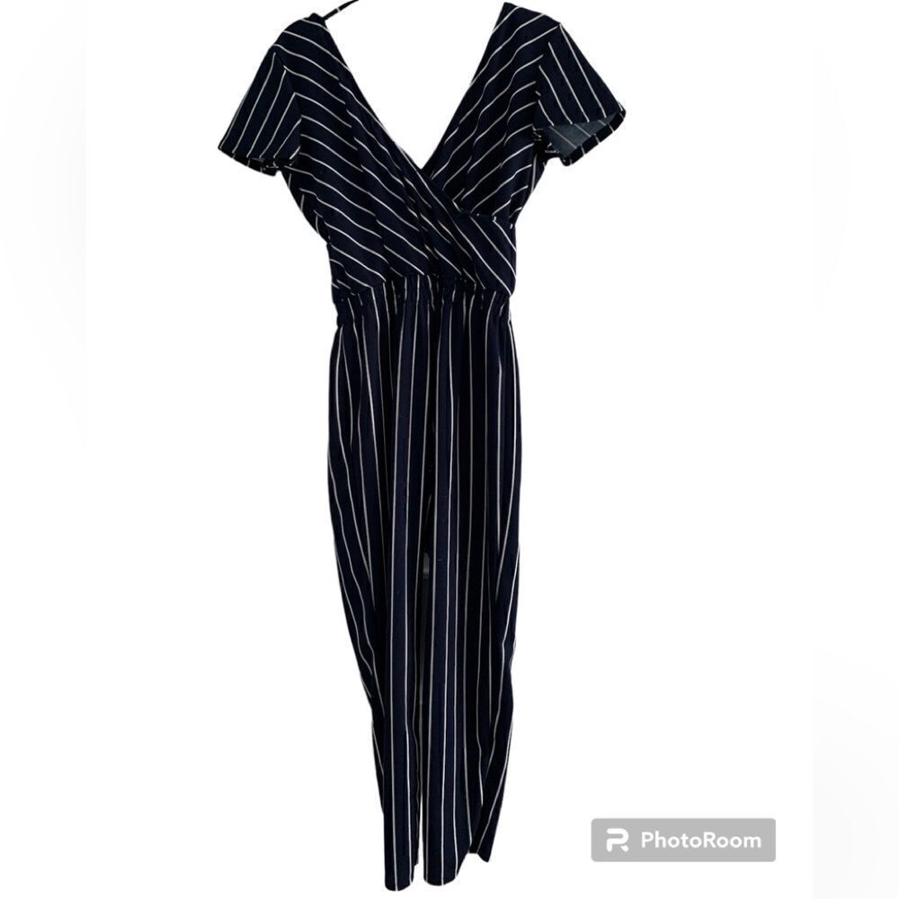 New Look Jumpsuit.  Size: S.  Navy blue & white.